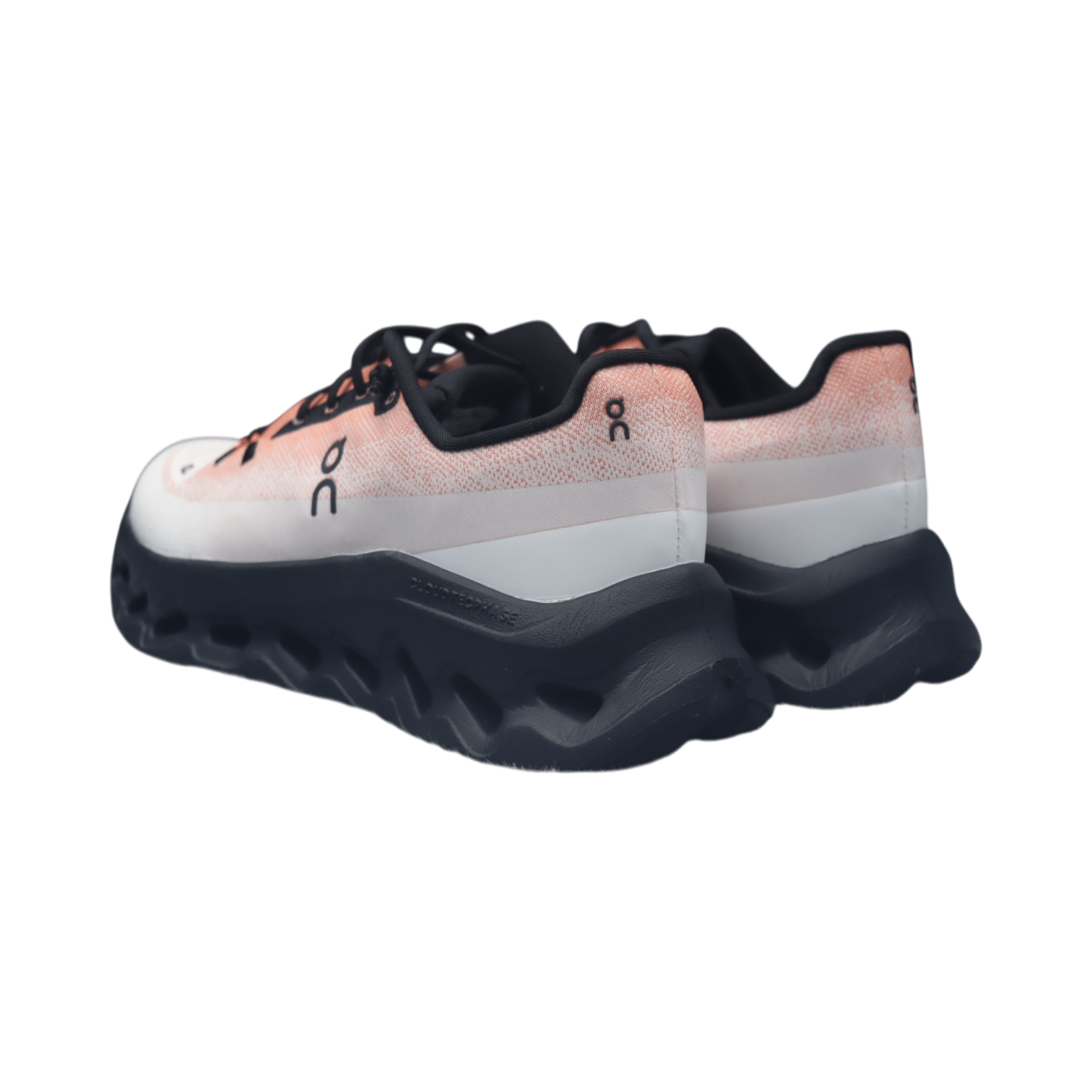 On cloudtilt walking shoes