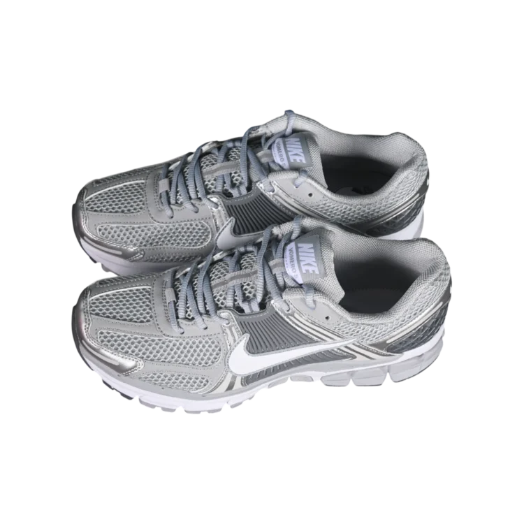 Nike zoom vomero 5 walking shoes